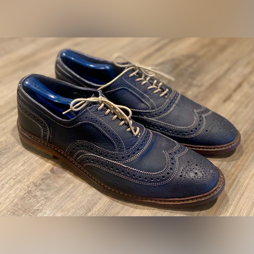 Allen Edmonds Neumok Brogued Wingtip / Navy Leather / US 11 D $450